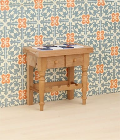 Re17642 - Table with Tiles