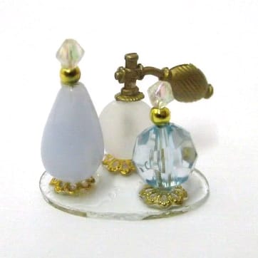 Tc0279 - Tablett mit Parfums