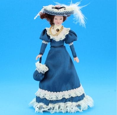 Hb0002 - Lady with a dress
