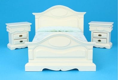 Cj0032 - Bed with bedside tables