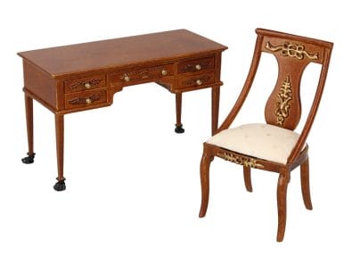 Cj0043 - Dressing table with chair