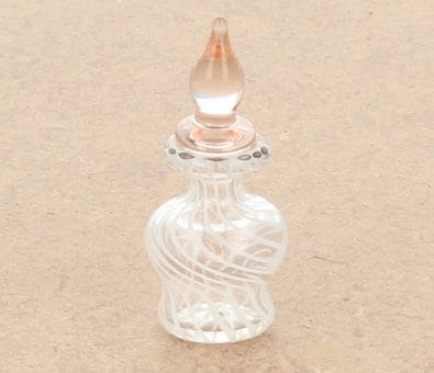 Tc2149 - A bottle of perfume
