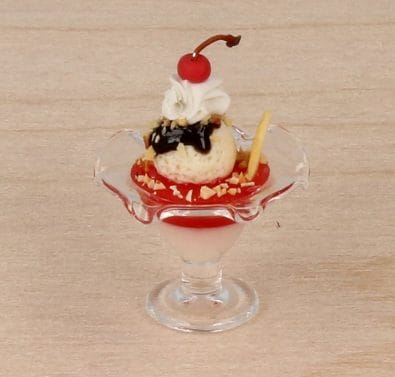 Sb0052 - Strawberry and Vanilla Ice Cream