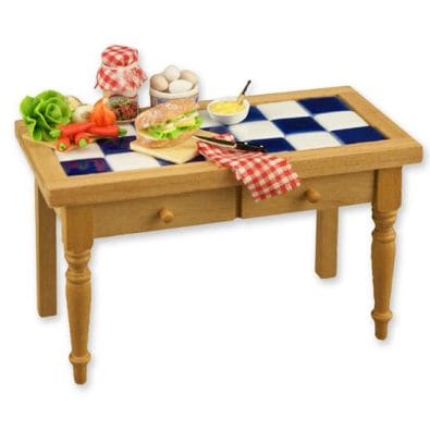 Re17622 - Kitchen Table with accessories