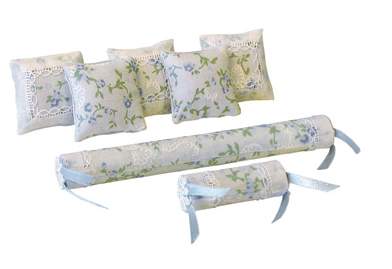 Tc1170 - Cushion with blue flowers