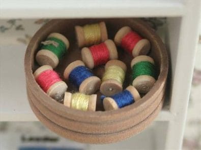 Tc0651 - Basket for thread to sew