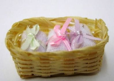 Tc0454 - Basket with Towels