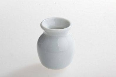 Cw0462 - White vase