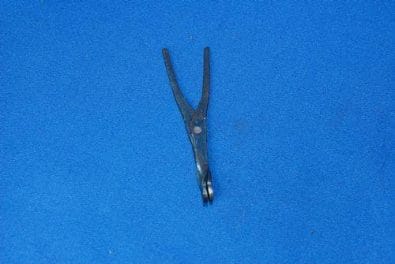 Mk9909 - Tongs