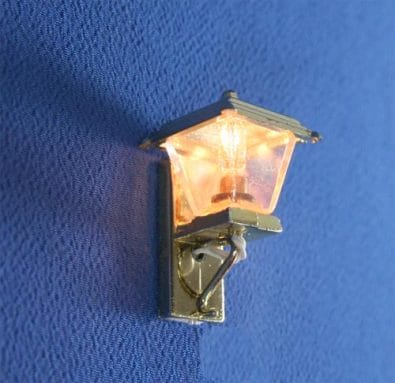 Lp0074 - Kleine goldfarbene Lampe